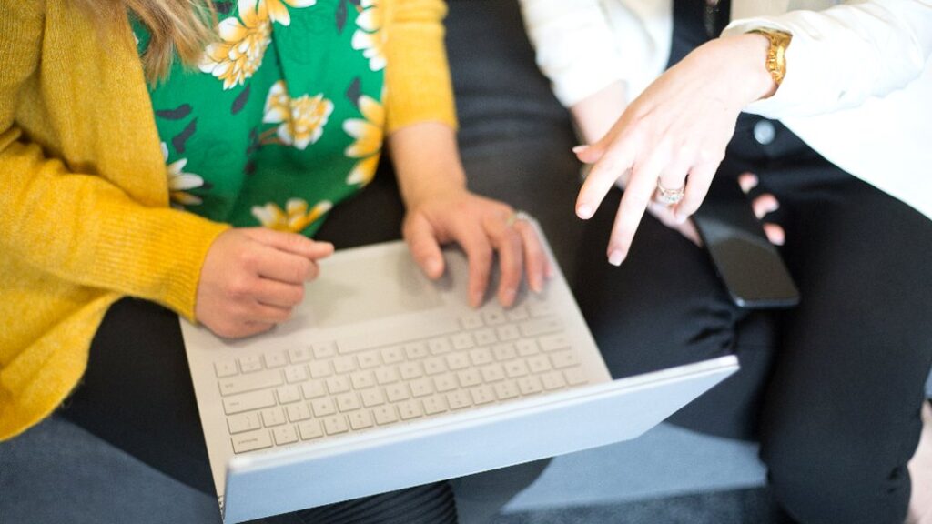宗教による言葉の違い|亡くした人にかける言葉